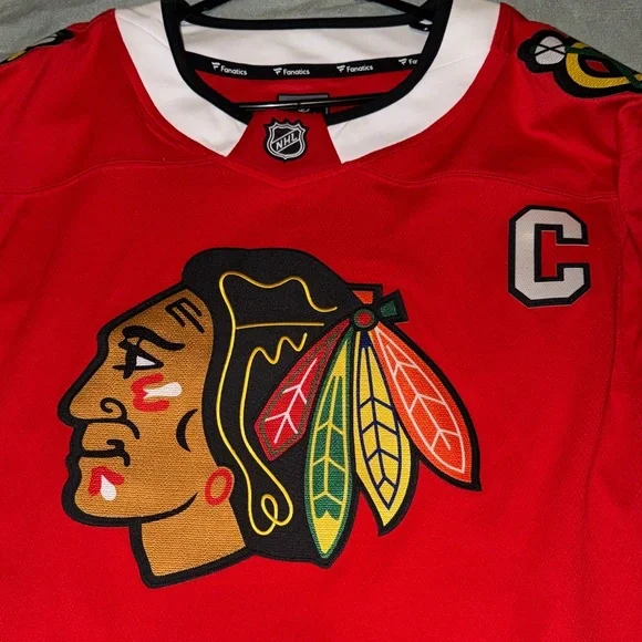 Fanatics Red Jonathan Toews Blackhawks Captain Jersey - Picture 2 of 9